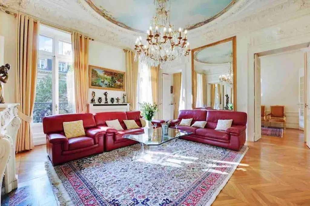 Apartment Champs Elysees : Appartement 200 M2 Avec Balcon Paris France